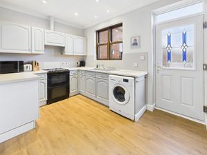 Kitchen- click for photo gallery